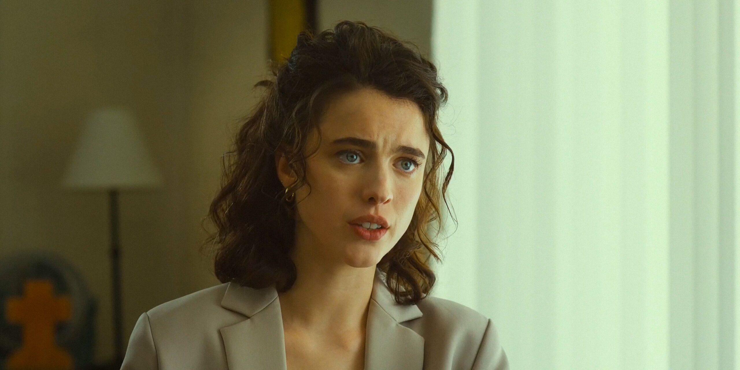 Terror e romance LGBTQIA+: próximo filme de Margaret Qualley