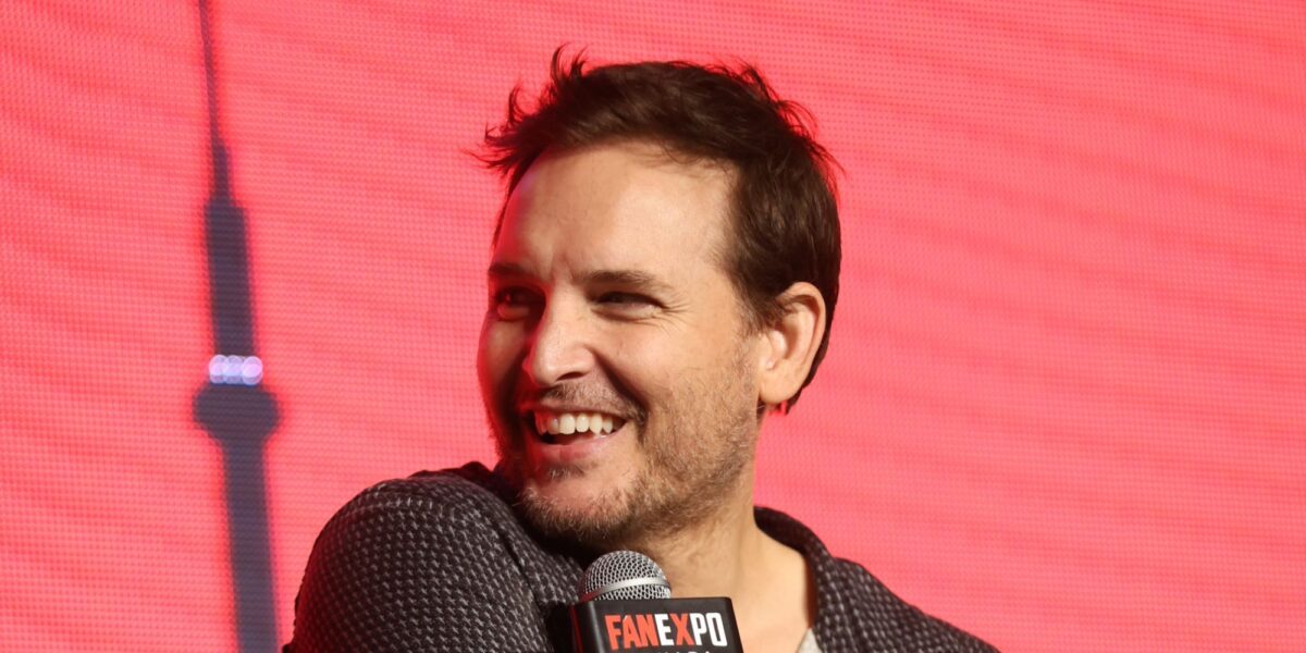 20 Anos de Crepúsculo: Carlisle Cullen pede relançamento nos cinemas