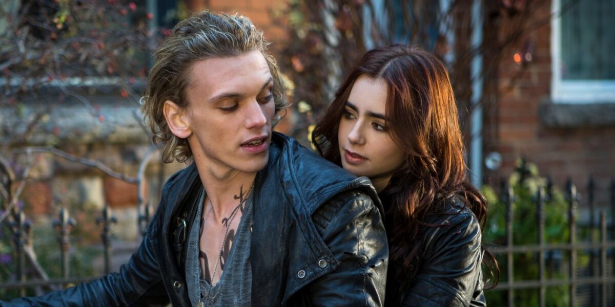 Flop de Jamie Campbell Bower em adaptação de YA