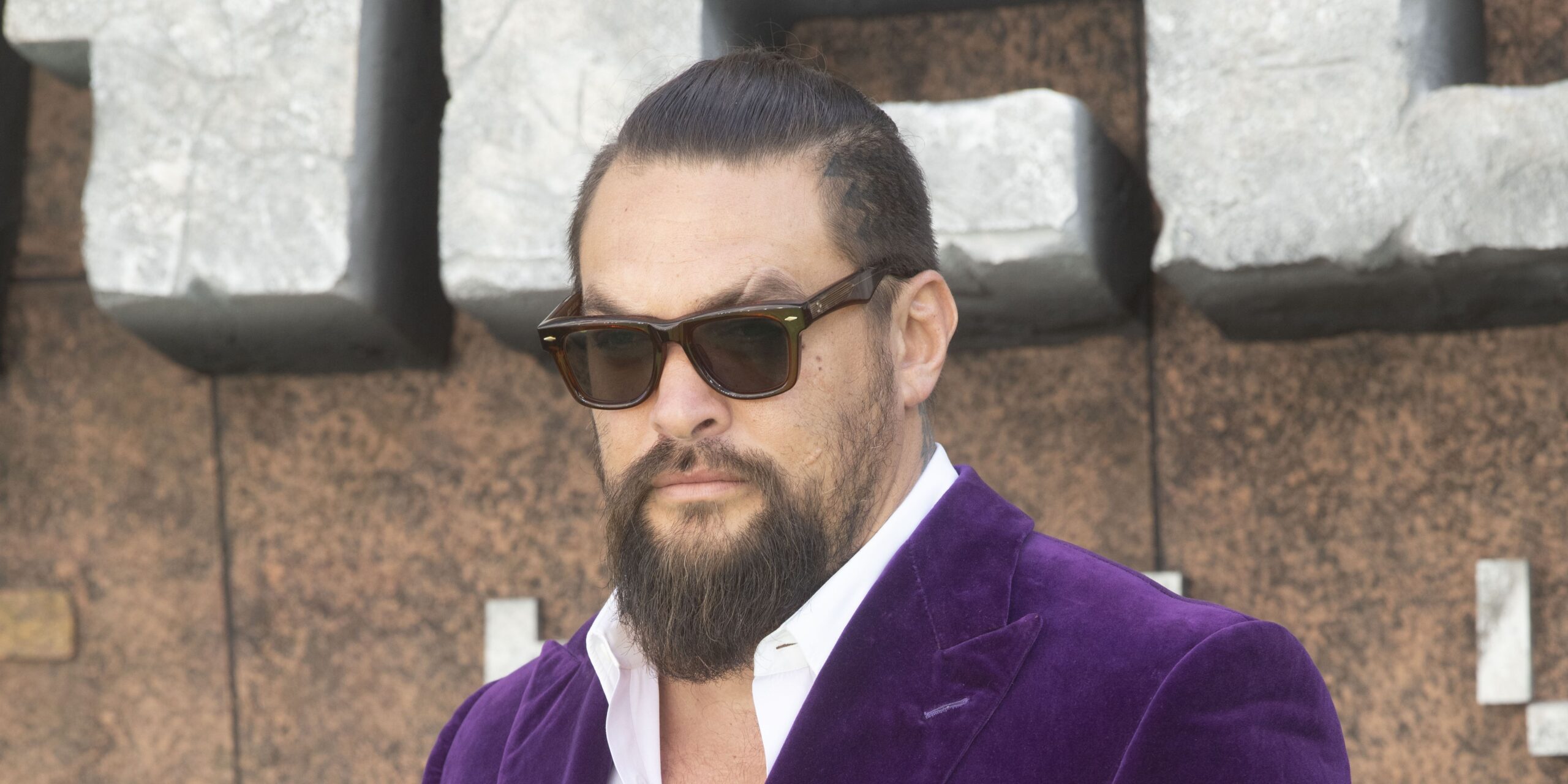 Momoa e diretor de John Wick em novo filme na Amazon