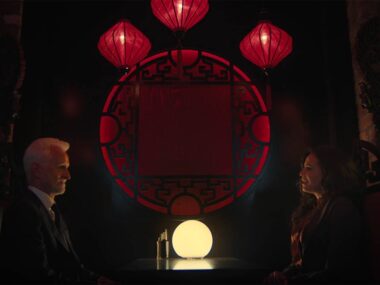 Lana Parrilla surpreende John Slattery em novo clipe de Rainmaker