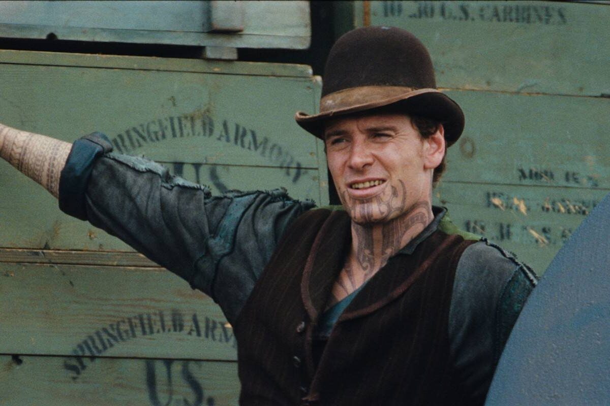 Josh Brolin em filme faroeste da DC com 11% de aprovação agora no streaming