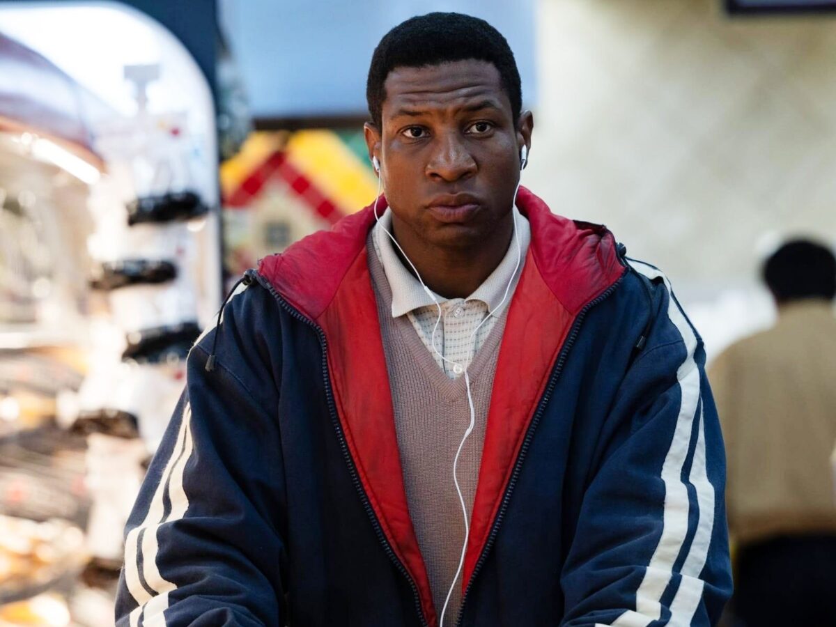 Jonathan Majors em 'Magazine Dreams': sucesso no streaming após polêmica