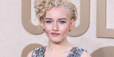 Julia Garner em remake de Monstro: sucesso inesperado no streaming