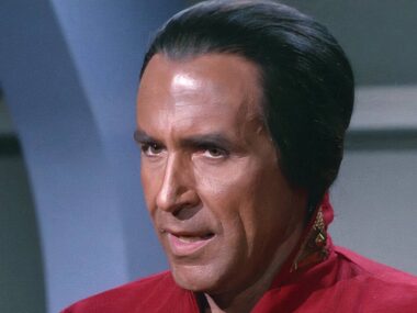 Star Trek: Strange New Worlds Reúne Kirk e Khan Antes do Canon