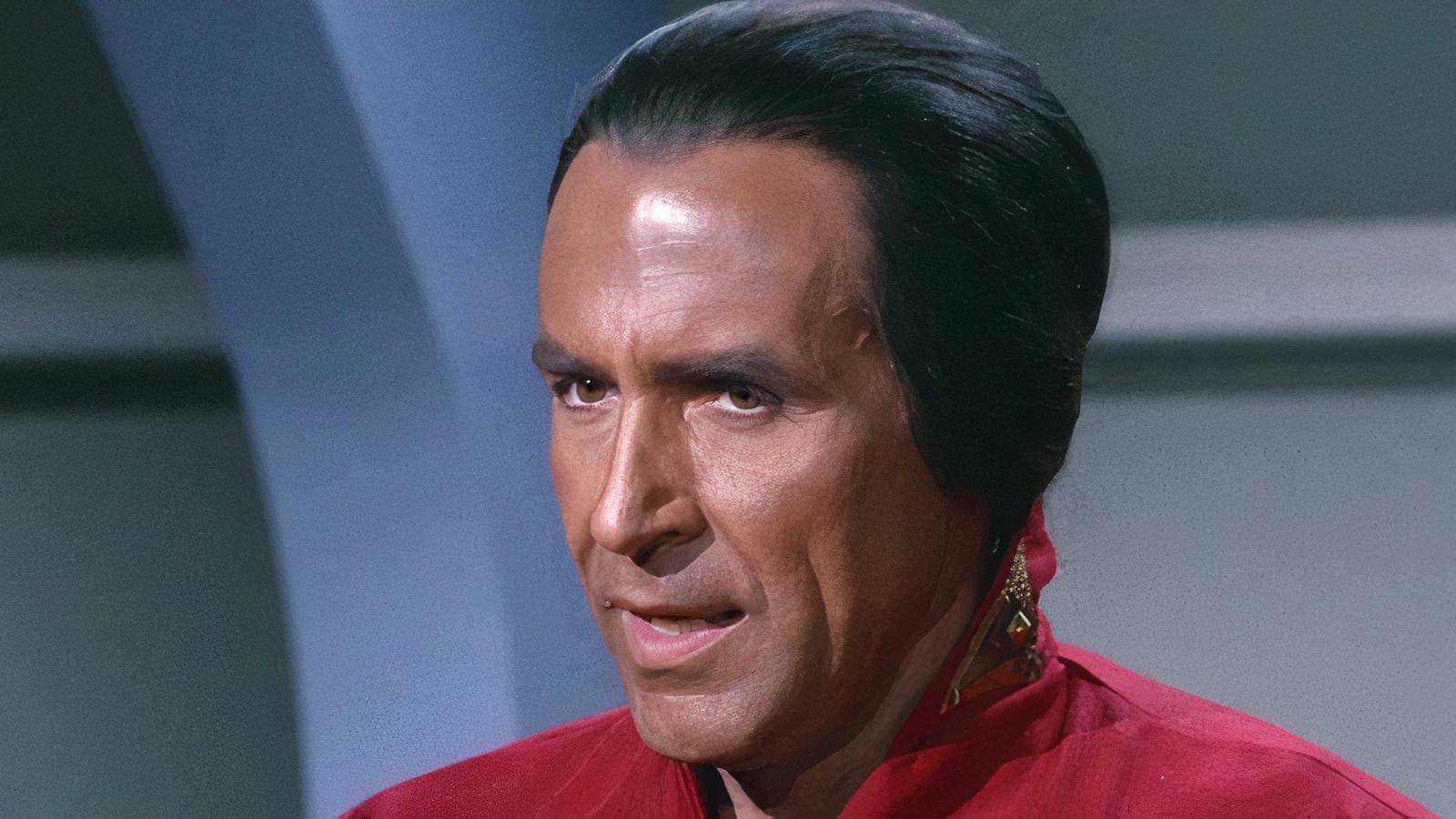 Star Trek: Strange New Worlds Reúne Kirk e Khan Antes do Canon