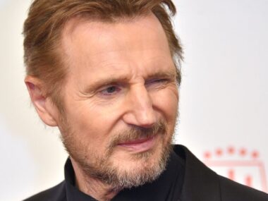 Liam Neeson em comédia: sucesso de bilheteria!