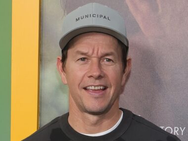 Mark Wahlberg pode superar Jason Statham em reboot de ação?