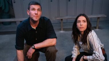 NCIS: Origens - 2ª temporada supera Gibbs e Lala no romance