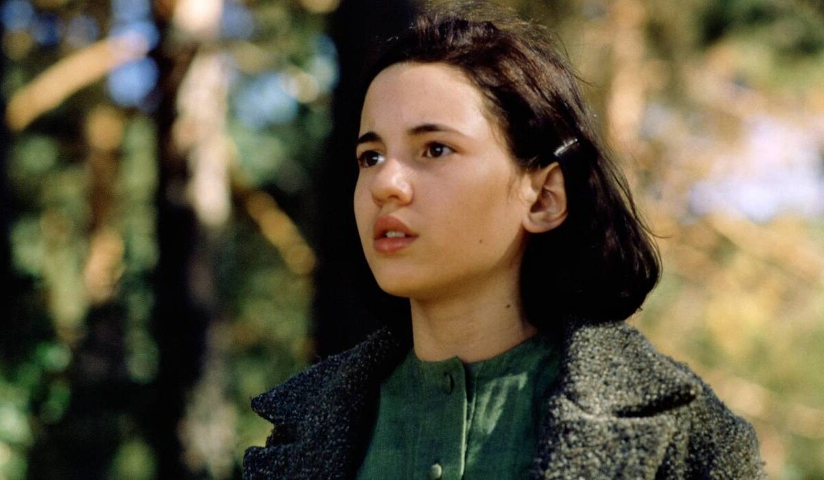 O terror de 'The Gorge' chega ao streaming com 95% de aprovação