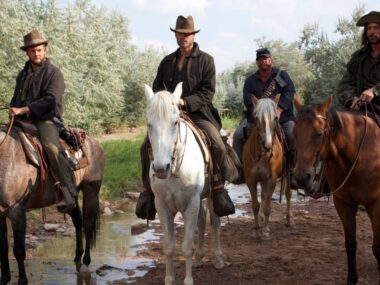 The Gorge: O faroeste que impulsionou a carreira do diretor de The Long Walk