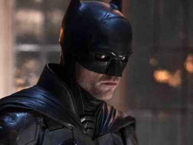 Richard Armitage Nega Ser o Batman, Mas Seu Futuro na DCU Permanece