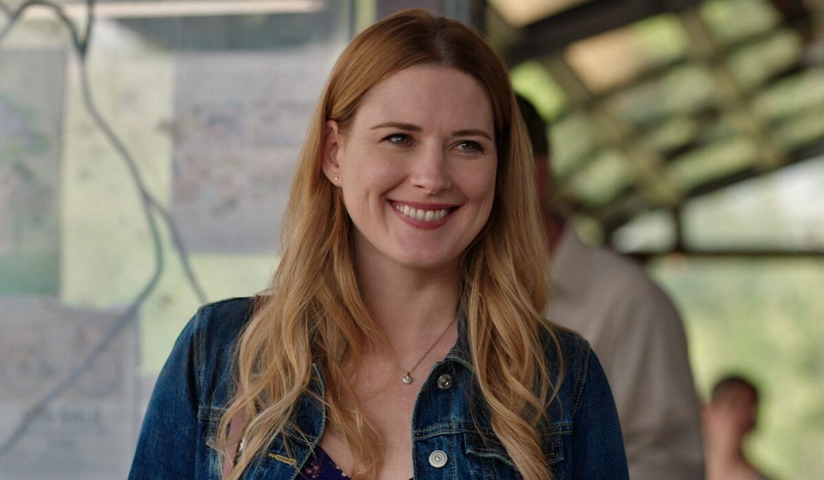 Sucesso de 'Virgin River': Outro drama romântico da criadora explode no Netflix