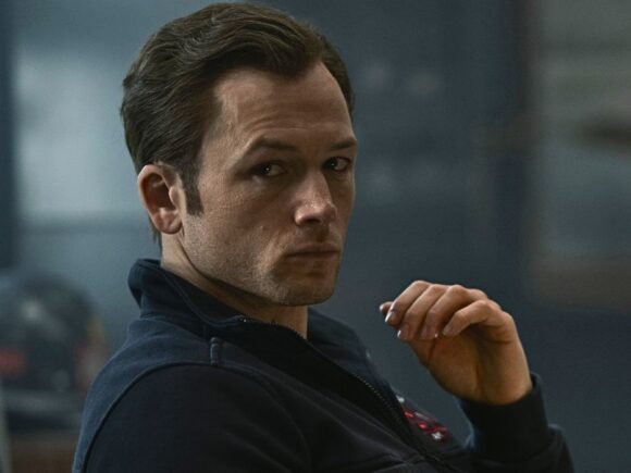 Série de Taron Egerton na Apple TV+ acerta no true crime