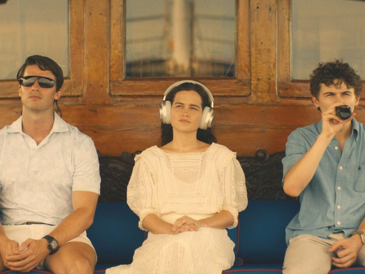 Criador de 'The White Lotus' revela conexão entre famílias das temporadas 1 e 3