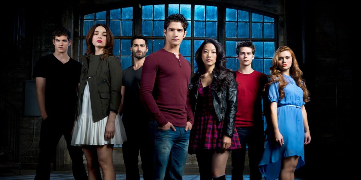 Nina Dobrev e Tyler Posey em Rom-Com Quente