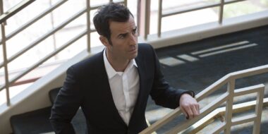 Crítica: Série da HBO com 91% de aprovação no Rotten Tomatoes supera o livro