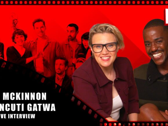 Kate McKinnon e Ncuti Gatwa em 'The Roses': Comédia e Escuridão