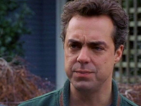 Titus Welliver: 11 anos antes de Bosch, um clássico do terror sci-fi