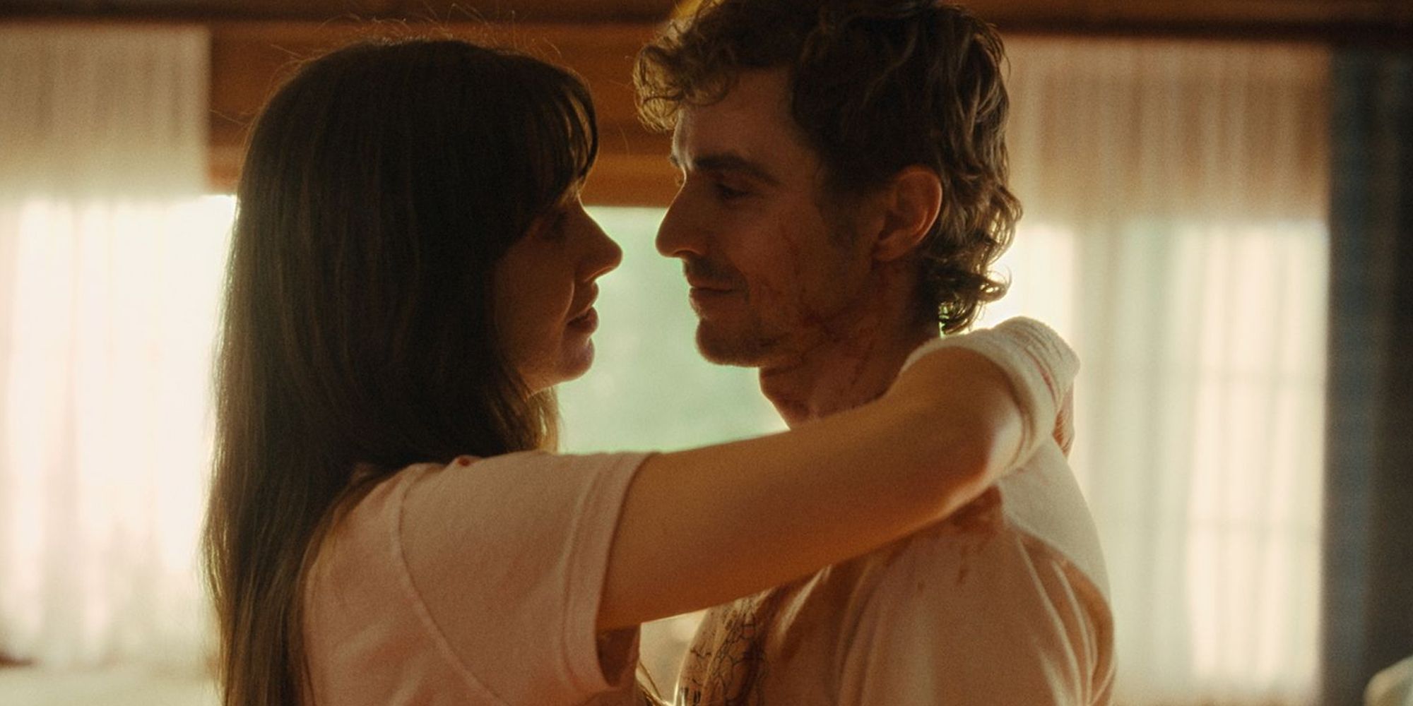 Assista Grátis ao Filme de Terror 'The Gorge': Mas Há um Detalhe