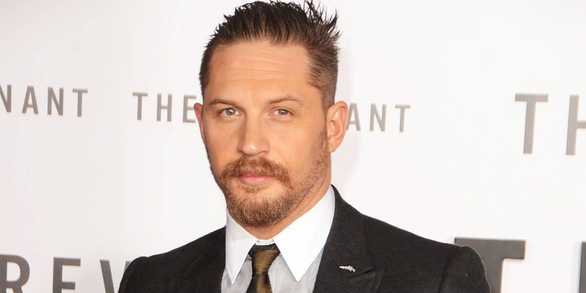 Taboo: Série de Tom Hardy e Ridley Scott volta aos charts