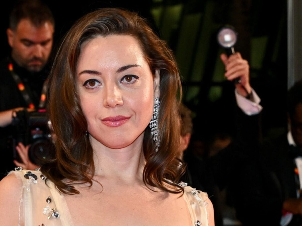 Aubrey Plaza fala pela 1ª vez sobre a morte do marido, Jeff Baena