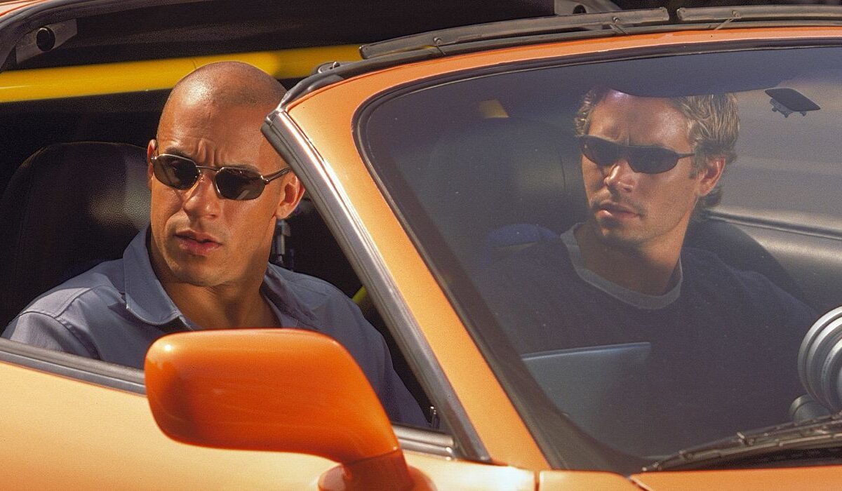 2 Fast 2 Furious: O filme que celebra as corridas de verdade