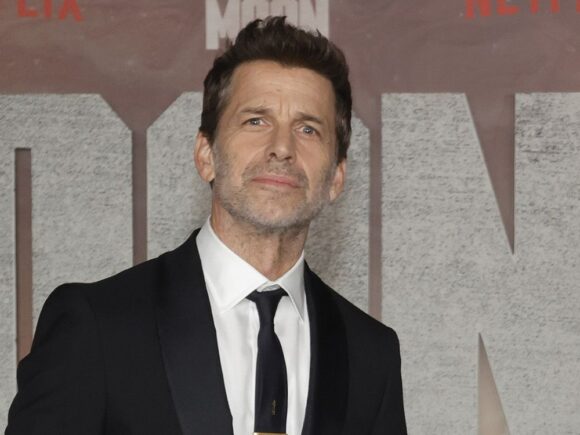 Rebel Moon: Snyder Realiza Projeto Pessoal com Estrelas do Filme