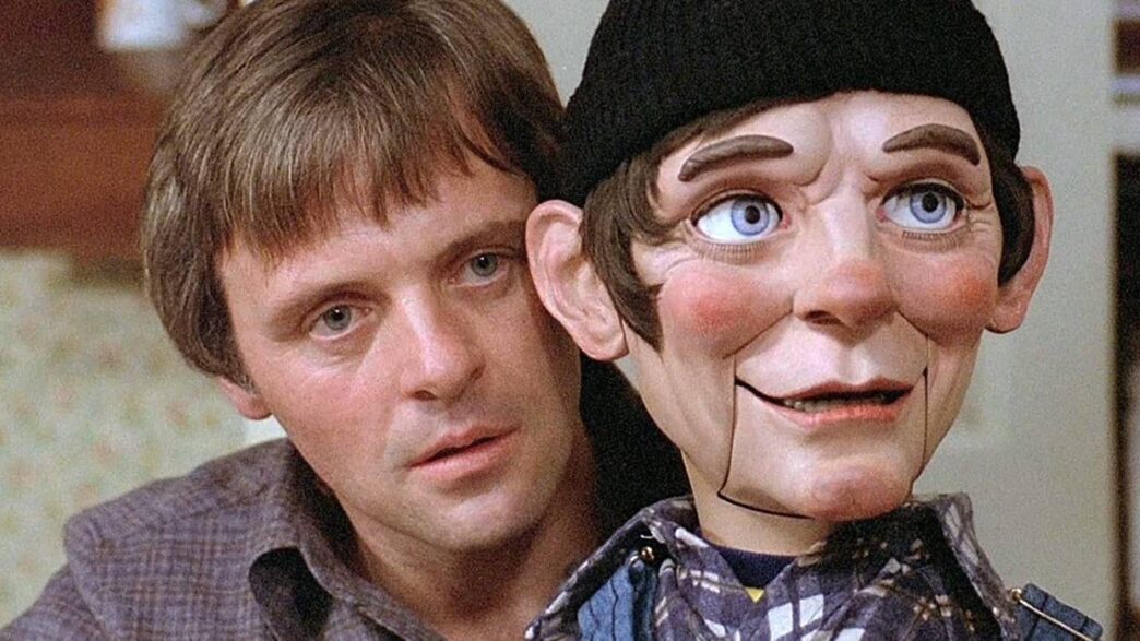 Sam Raimi Refaz Clássico de Terror de Anthony Hopkins