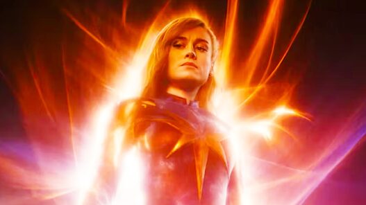 Capitã Marvel: Marvel Resolve Debate de Poder de Forma Sombria