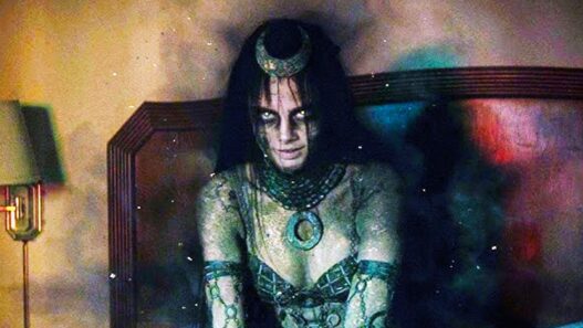 Melhores Trajes da DC: Quadrinhos vs. Cinema