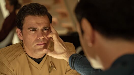 Spock em Jornada nas Estrelas: 3 mudanças que alteraram TOS