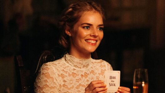 Samara Weaving: 4 Filmes de Terror que Provão seu Reinado
