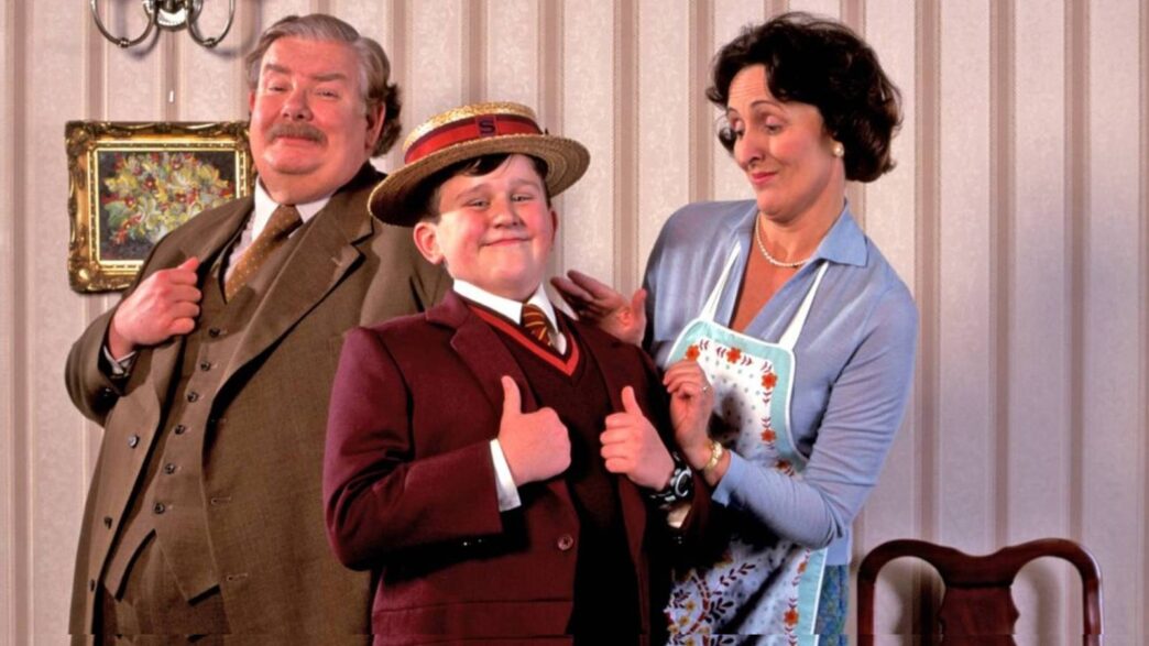 Harry Potter: Fotos revelam visual completo de personagem principal