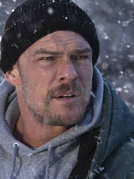 Alan Ritchson: Por que o Reacher não será Superman ou Batman?