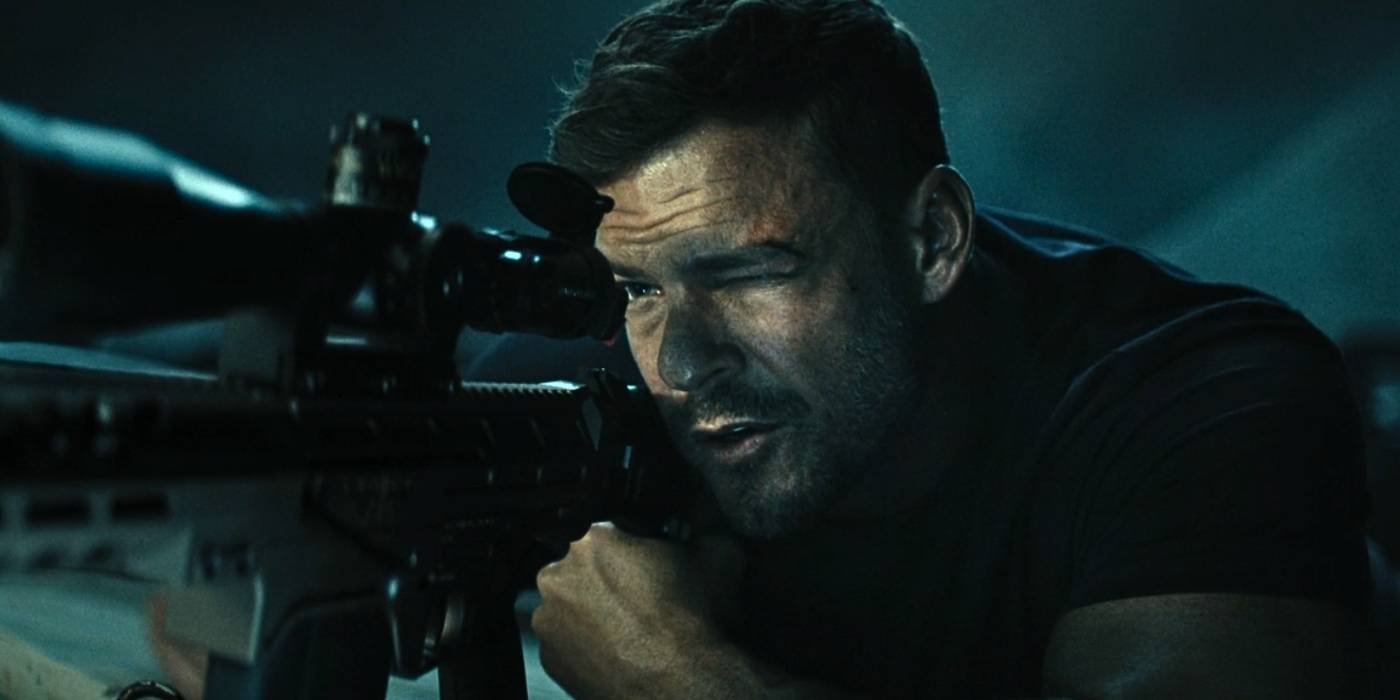 Alan Ritchson e Sylvester Stallone em Thriller de Navy SEALs