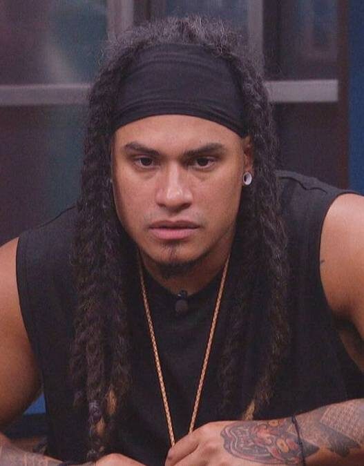 Big Brother 27: Vince coloca Keanu em risco em nova prévia exclusiva