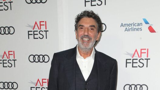 Netflix renova comédia de Chuck Lorre para 2ª temporada