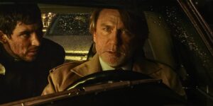 Sequência de suspense com Daniel Craig ganha trailer violento na Netflix