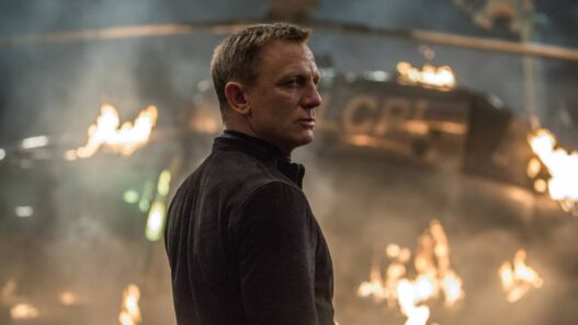 Novo roteirista de 007: Reboot do James Bond na Amazon será 'igual... mas diferente'