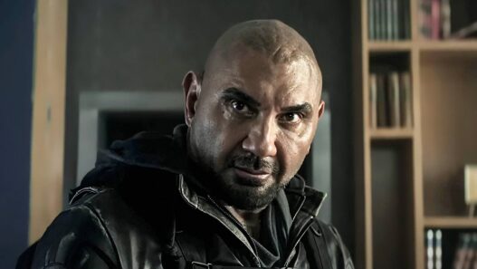 Dave Bautista em novo filme de ação: o hilário inexperiente