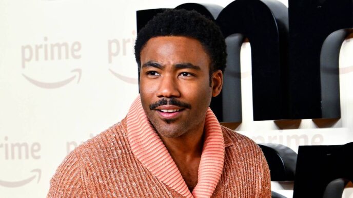 Donald Glover: antes de 'Sr. e Sra. Smith', comédia com 98% de aprovação chegou ao streaming