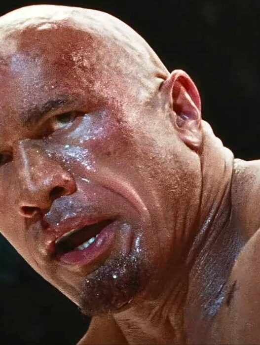 Dwayne "The Rock" Johnson Emagrece para Filme e Vira "Homem-Galinha"