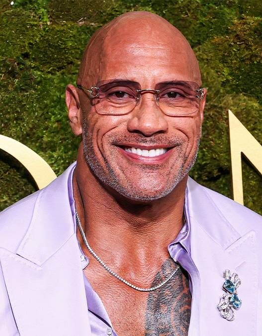 Dwayne Johnson retorna às origens em novo filme com diretor de ‘Máquina Mortífera’