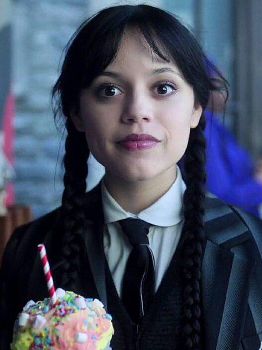 Wednesday e Enid em 'Sexta-feira Maluca': Episódio Marcante da 2ª Temporada