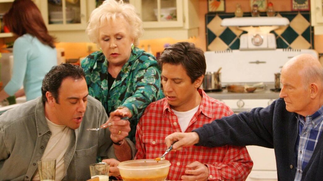 Séries problemáticas: 10 comédias difíceis de rever