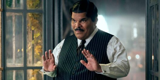 Wednesday 2ª temporada abandona a reviravolta mais ousada de Gomez Addams