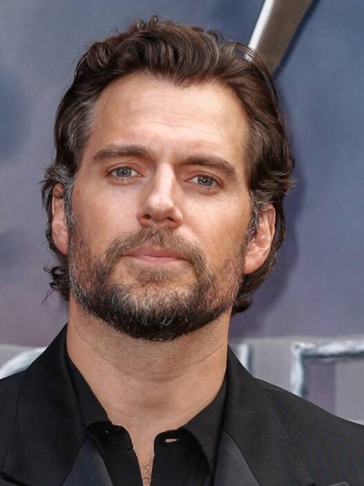 Henry Cavill e o atraso de Highlander: atualização poética sobre lesão
