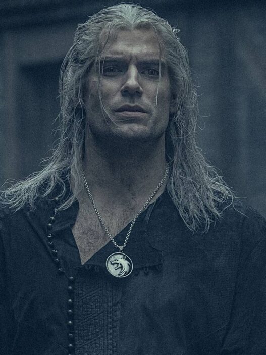 Liam Hemsworth fala sobre substituir Henry Cavill em The Witcher