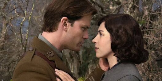 Outlander: Julia afeta pai de Claire? Criador e estrela respondem
